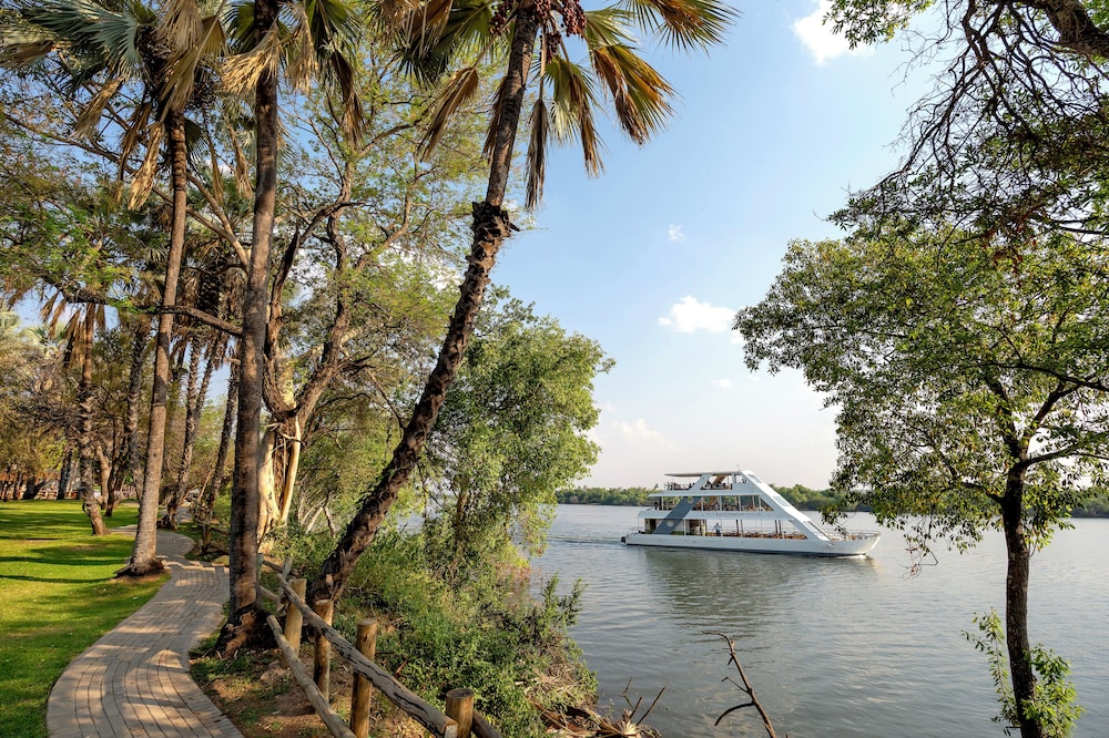 The David Livingstone Safari Lodge & Spa 46/50