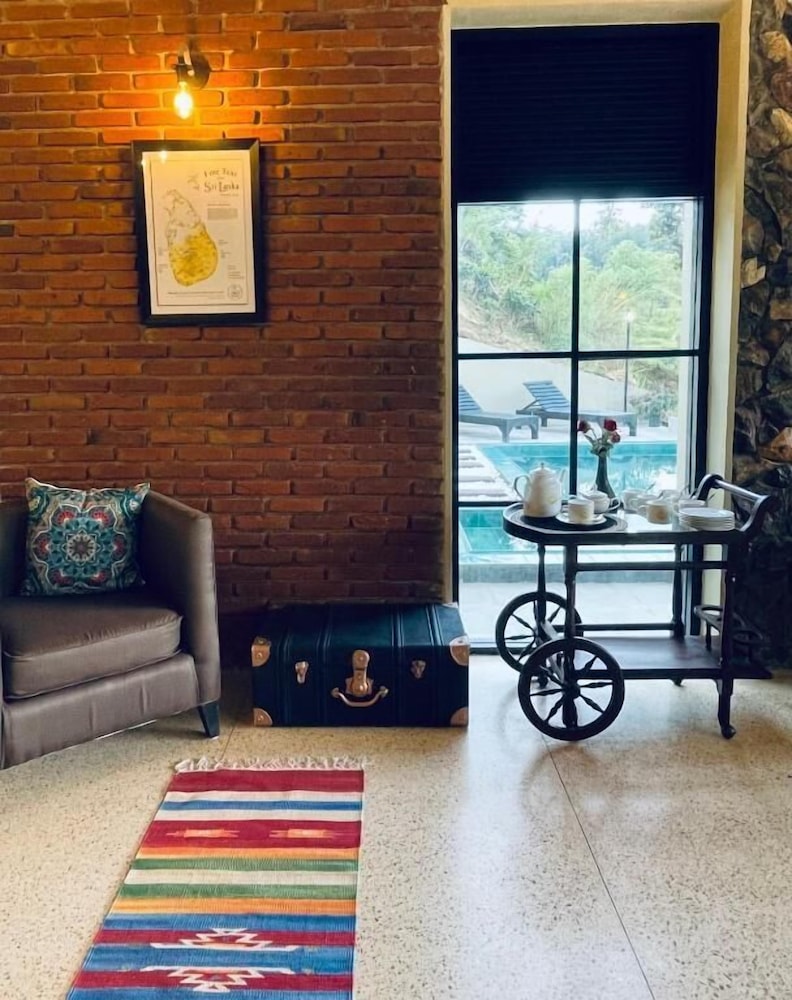The Capoe House 38/58
