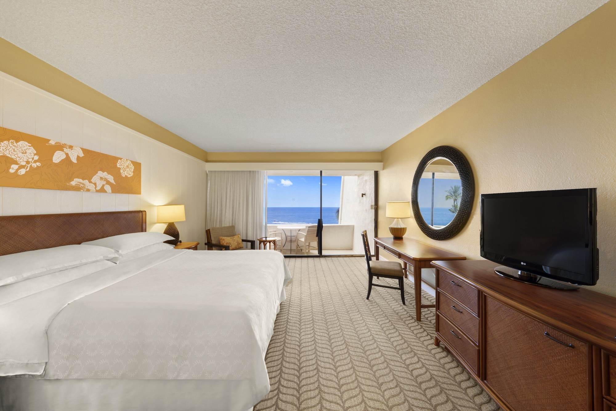 ROOM, KING BED, OCEAN FRONT