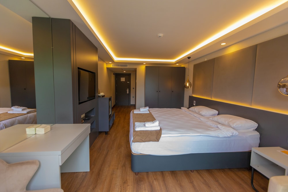 Luxury, Double Bed