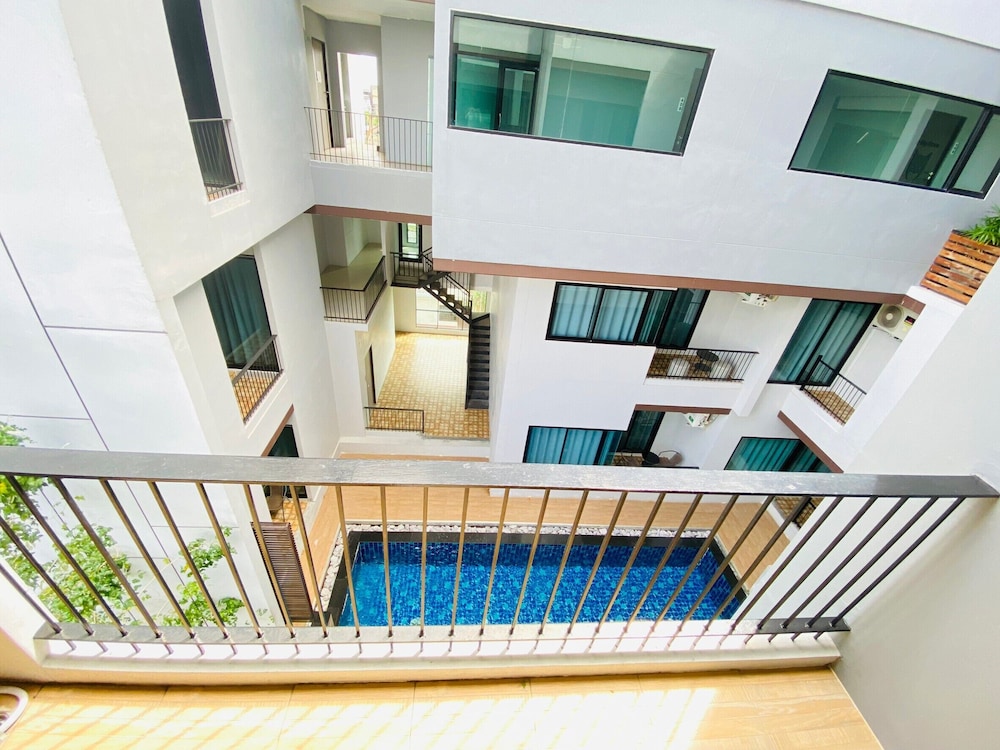 Luxsna Residence 4/63