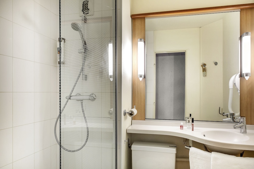 Ibis Toulouse Blagnac Aeroport 49/50