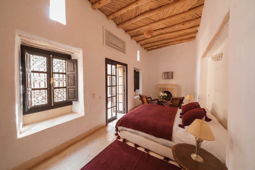 Traditional, Villa, 1 Single and 6 Queen Beds, Courtyard View, Private Bathroom 5/5