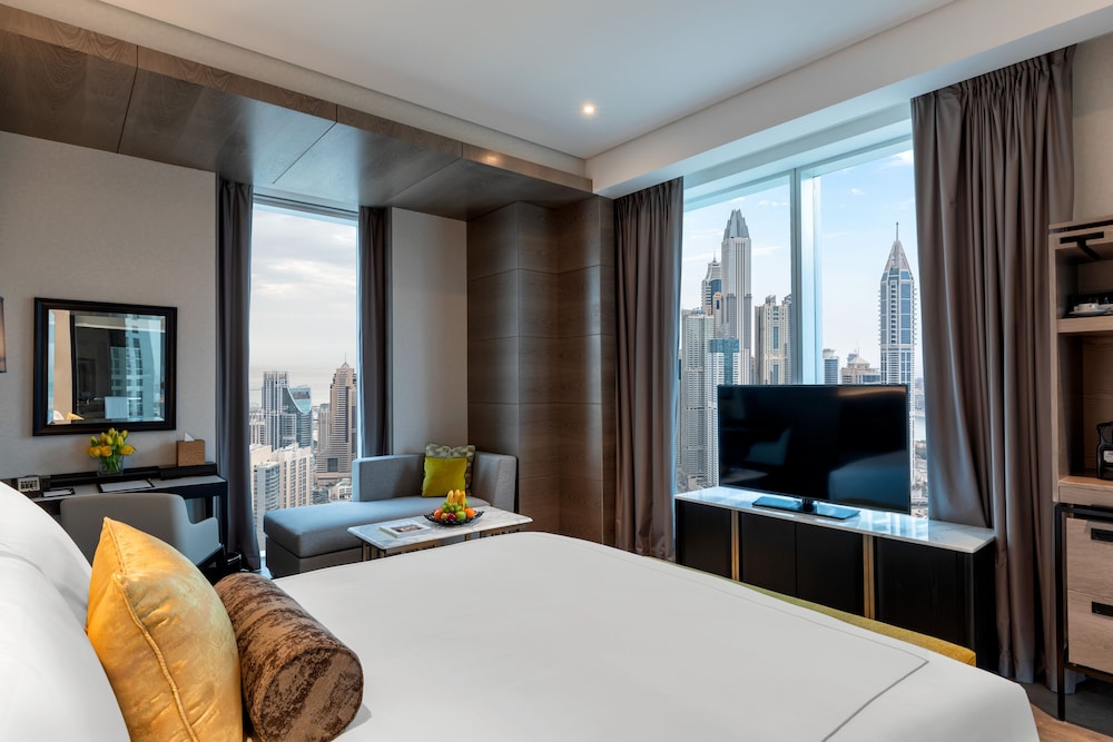 Taj Jumeirah Lakes Towers 23/77