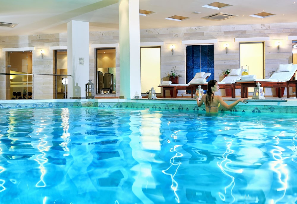 Apollonia Beach Resort and Spa 76/77