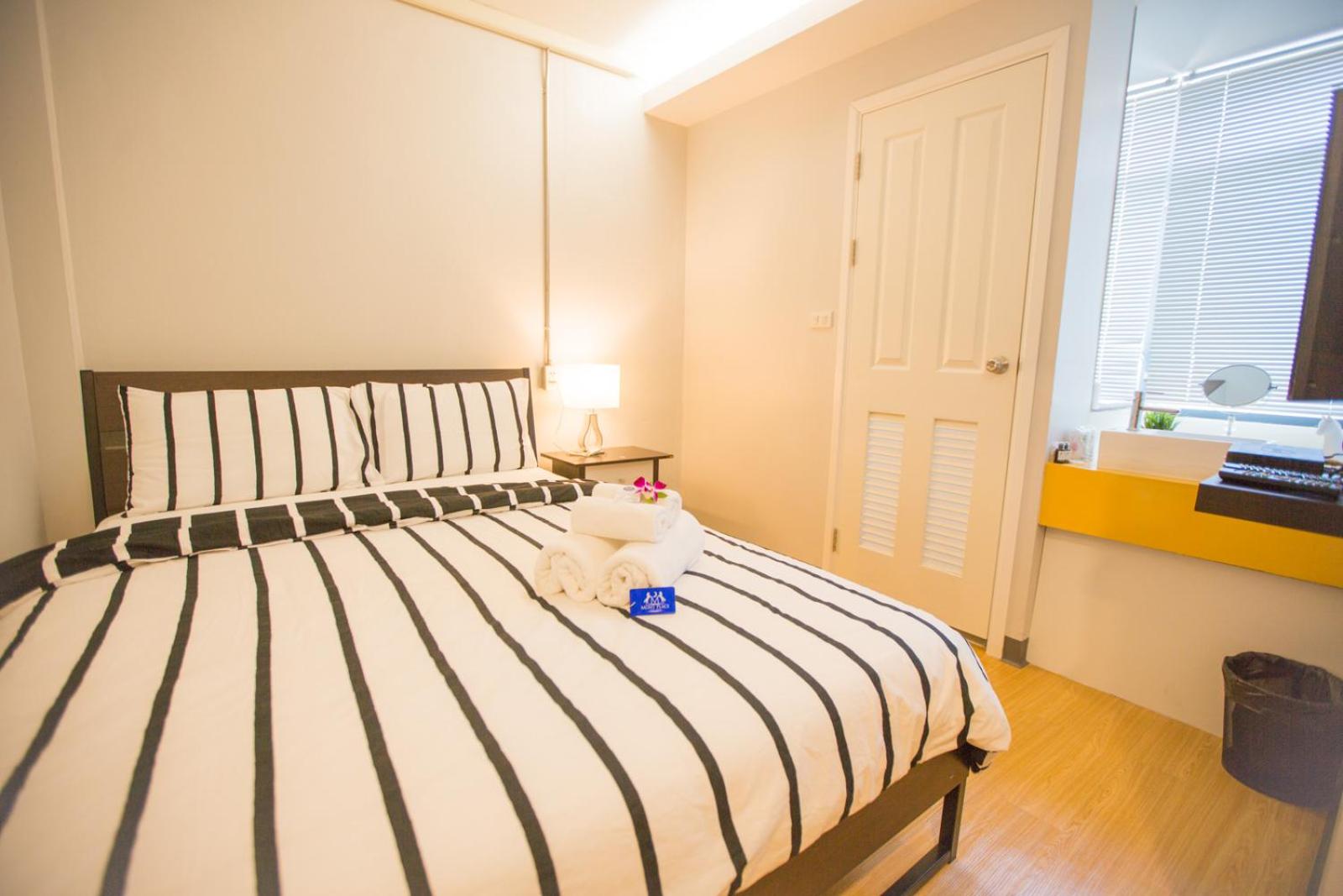 DELUXE, DOUBLE BED