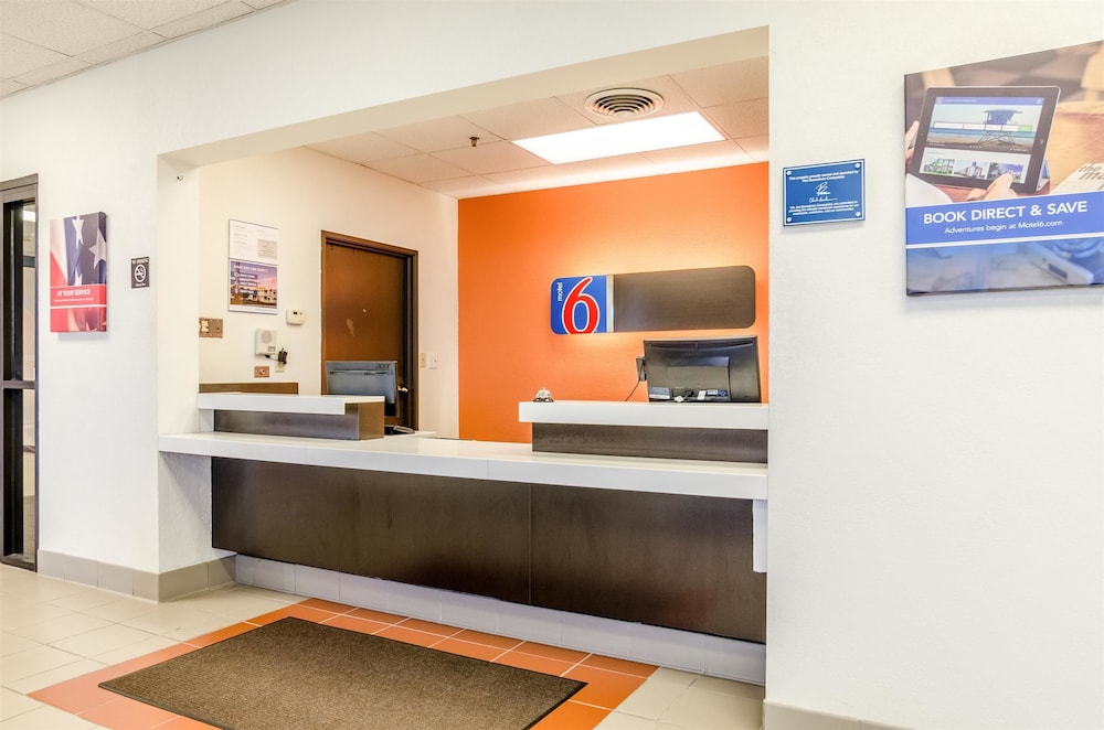 Motel6 York, NE 10/66