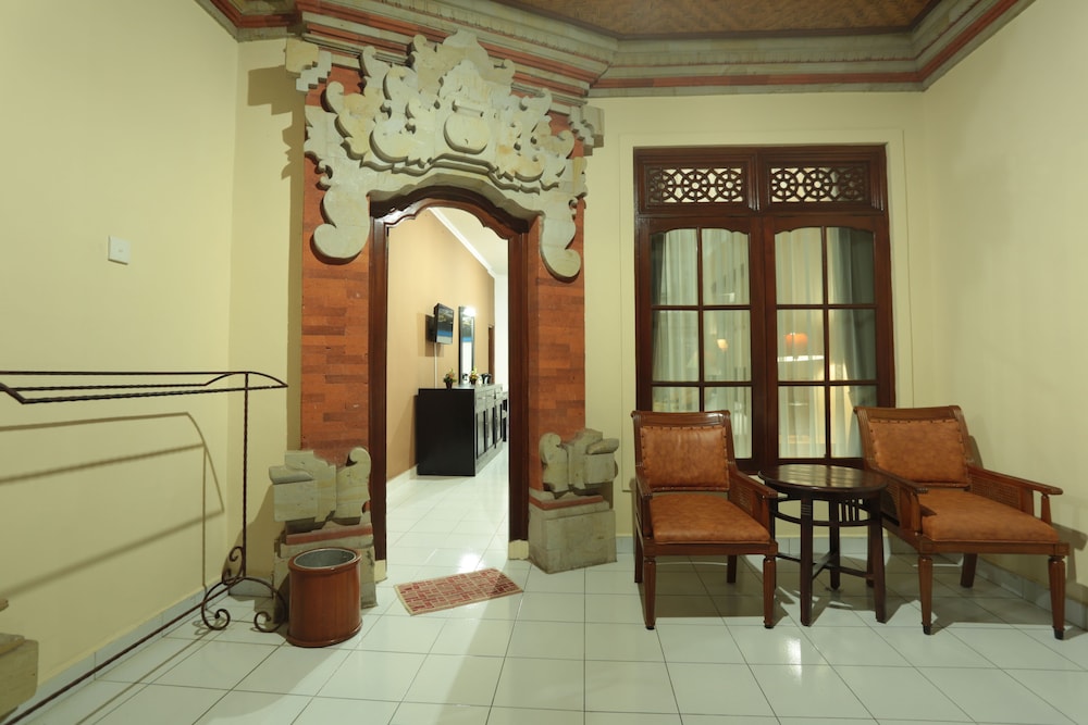 La Walon Hotel 37/48