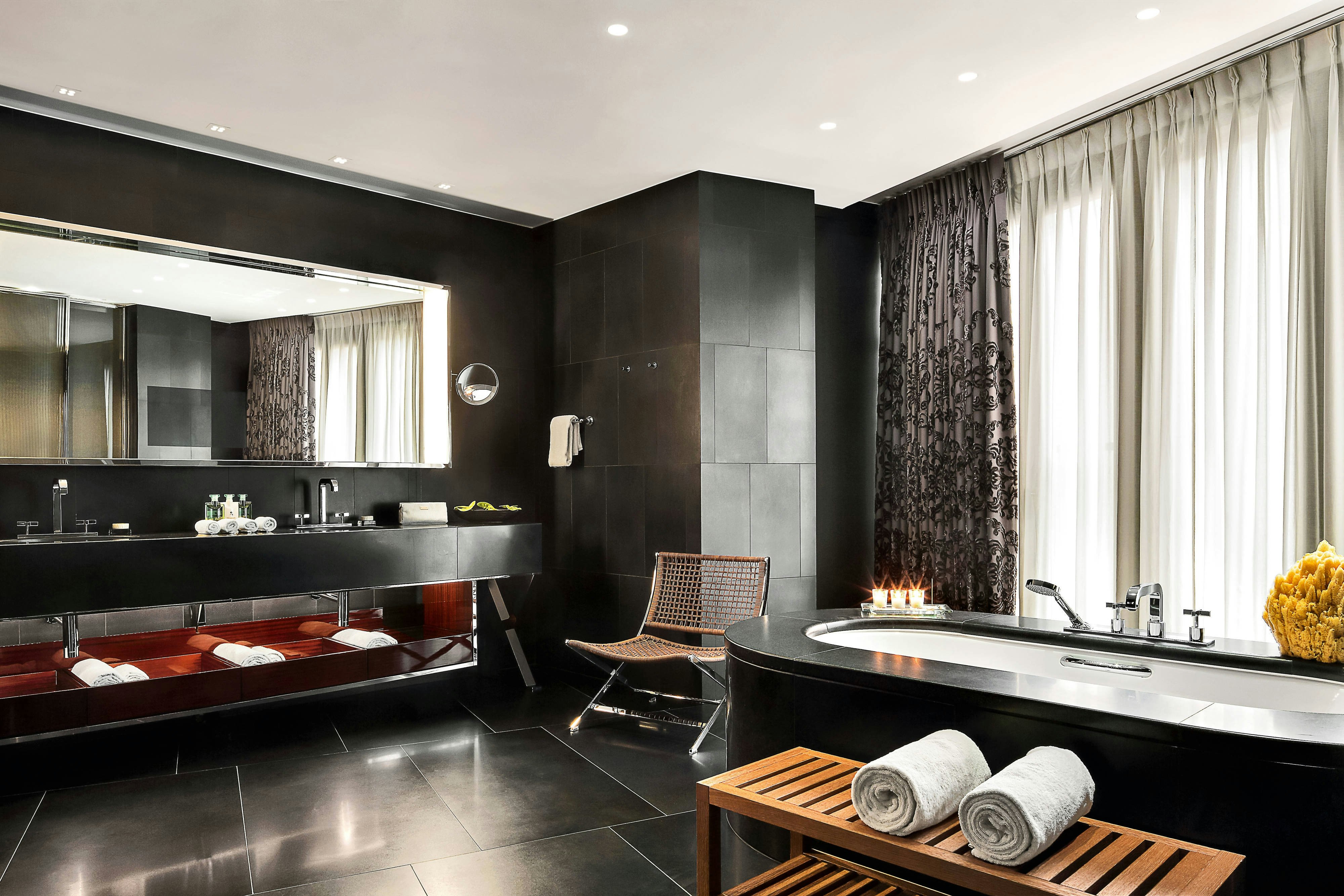 BULGARI HOTEL LONDON 15/40