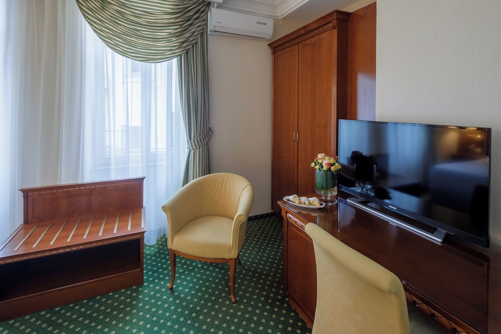 Waldinger Hotel 33/50