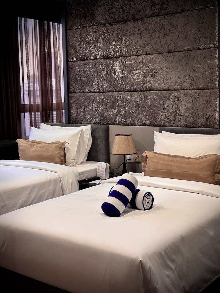 Wyndham Suites KLCC 10/47