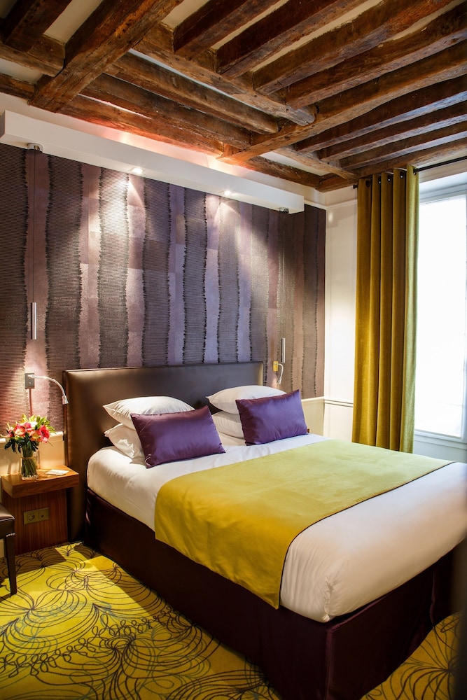 SUPERIOR, DOUBLE BED