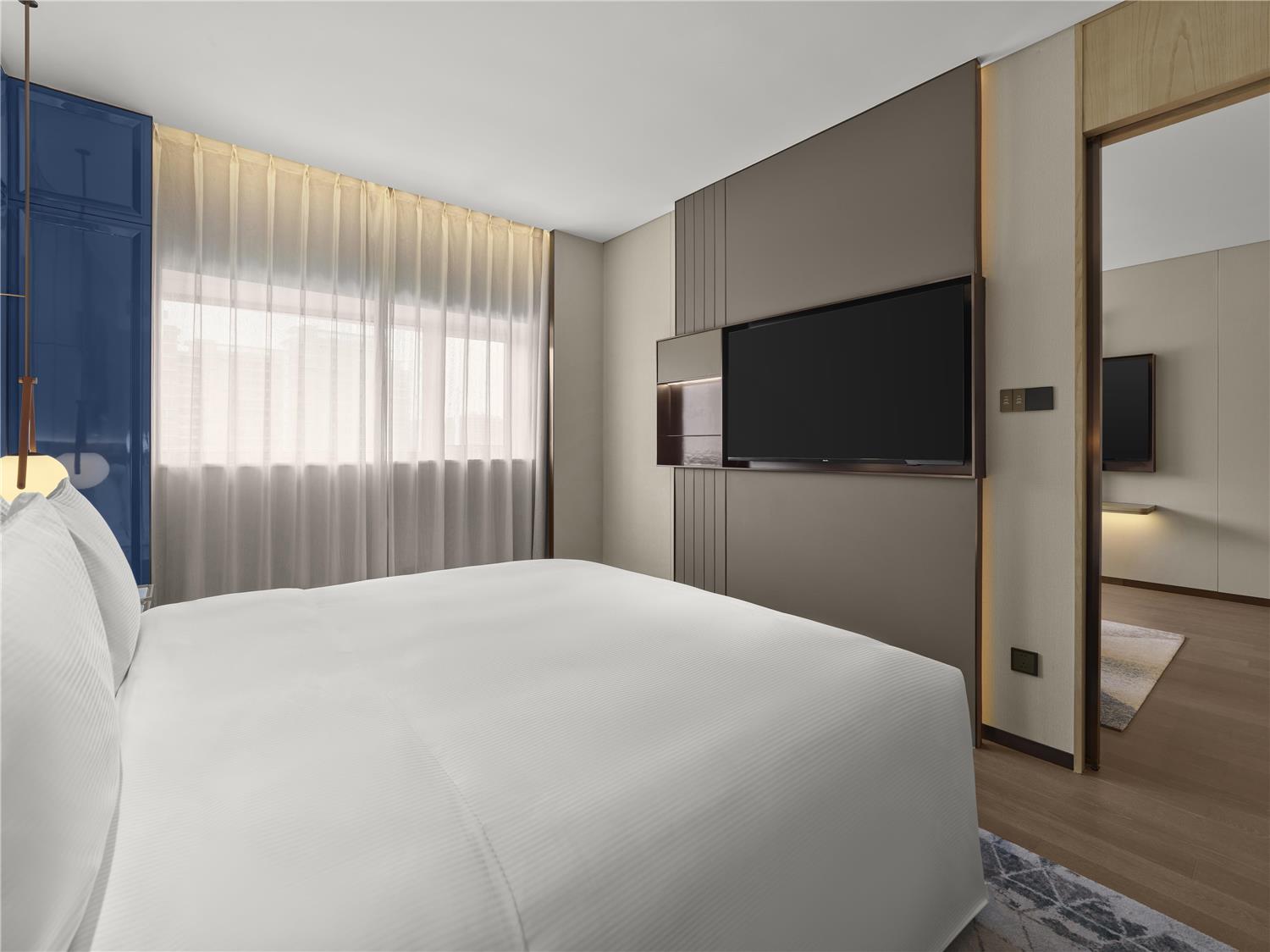 1 BEDROOM, TOWER, EXECUTIVE, SUITE, KING BED