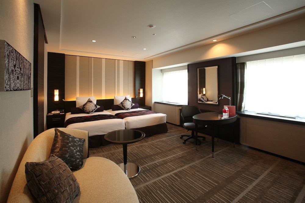 Ana Crowne Plaza Fukuoka 9/75