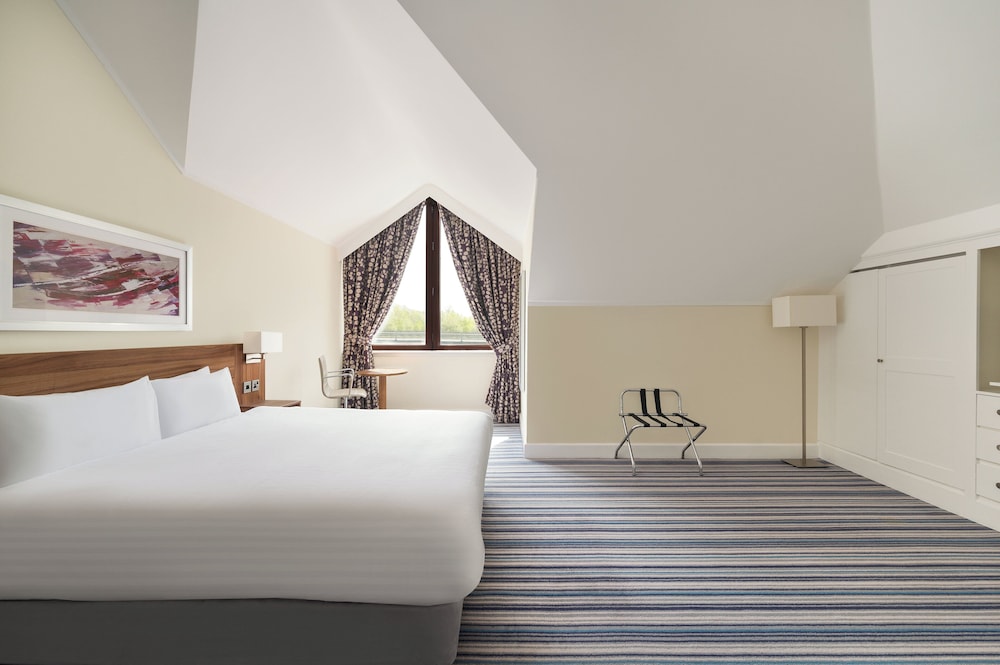 Holiday Inn Glasgow East Kilbride 28/71
