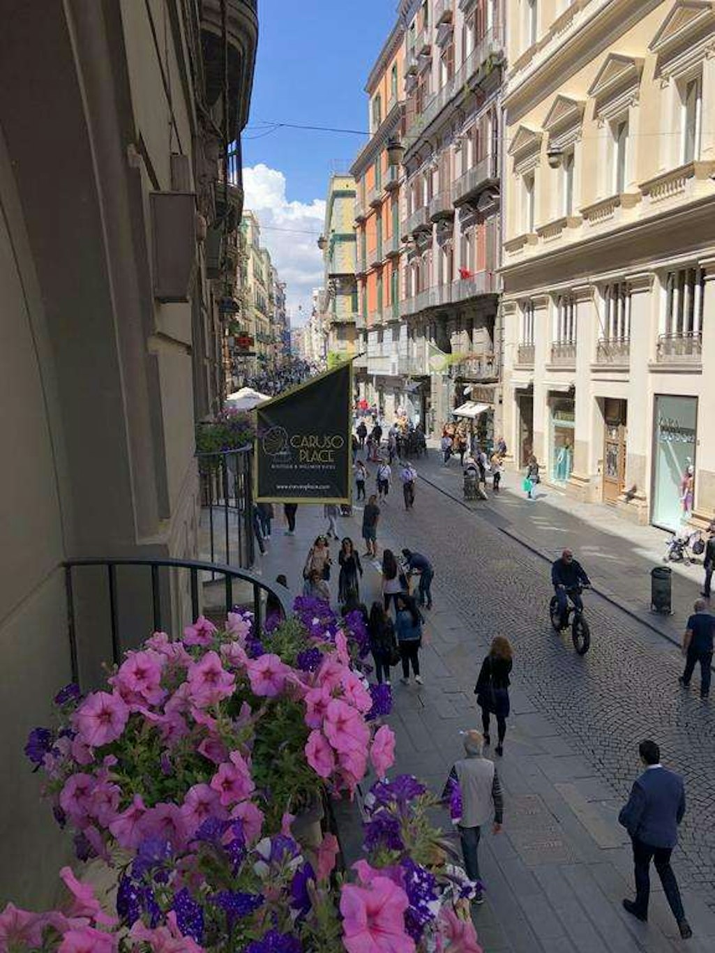 Caruso Place Boutique Wellness Suites 63/70