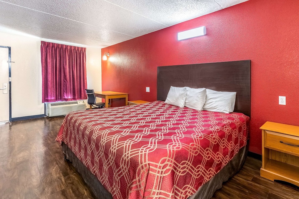 Econo Lodge Knoxville West - Turkey Creek 12/33