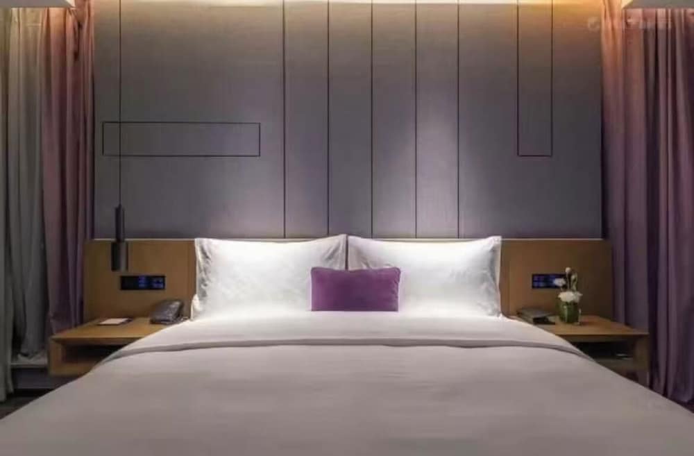 Mercure Kunshan MIXC Hi-tech 28/56