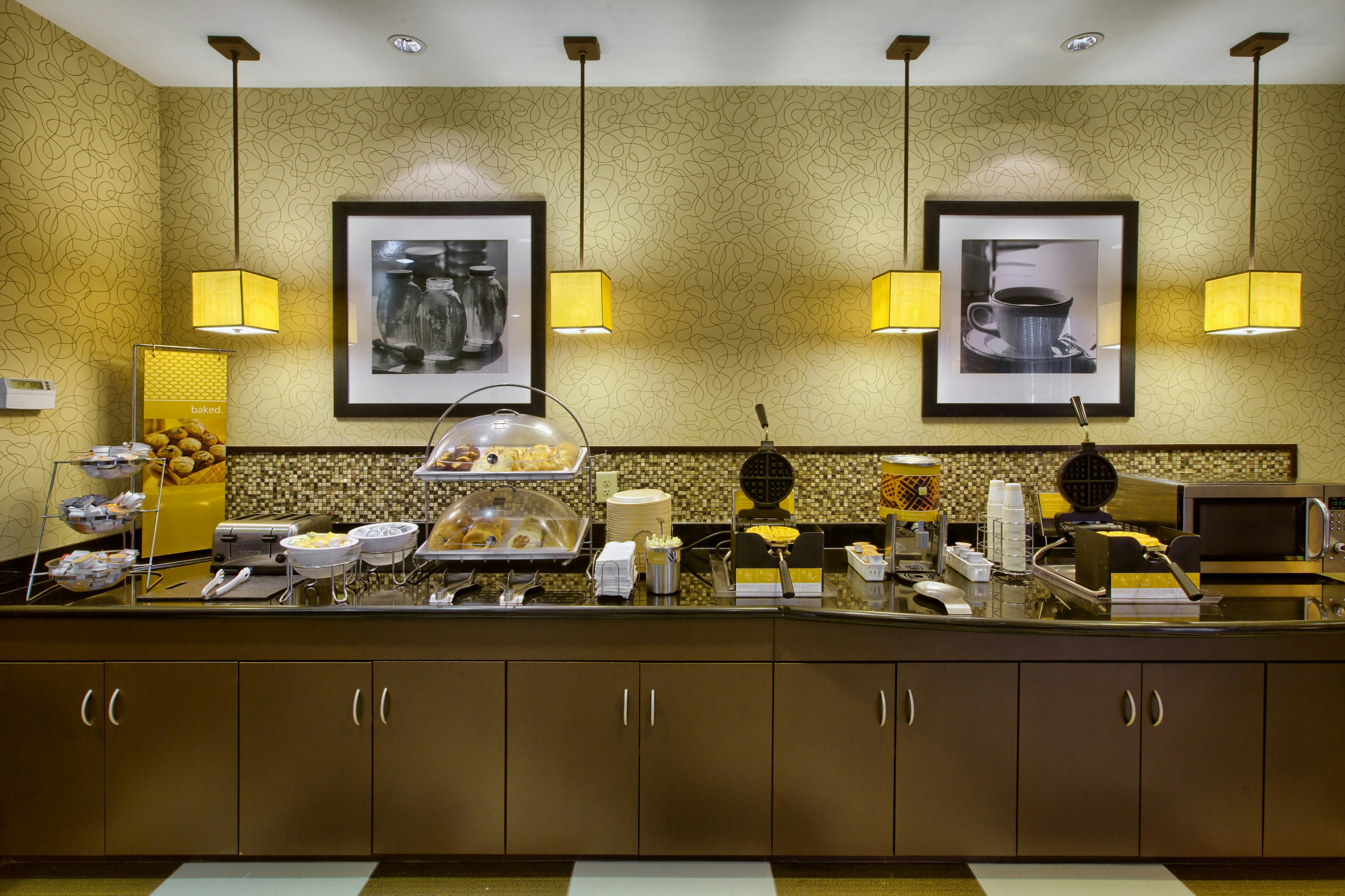Hampton Inn & Suites Burlington NC 2/66