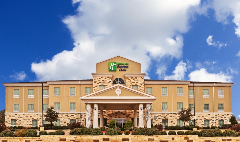 Holiday Inn Express Hotel And Suites Brady 4/47