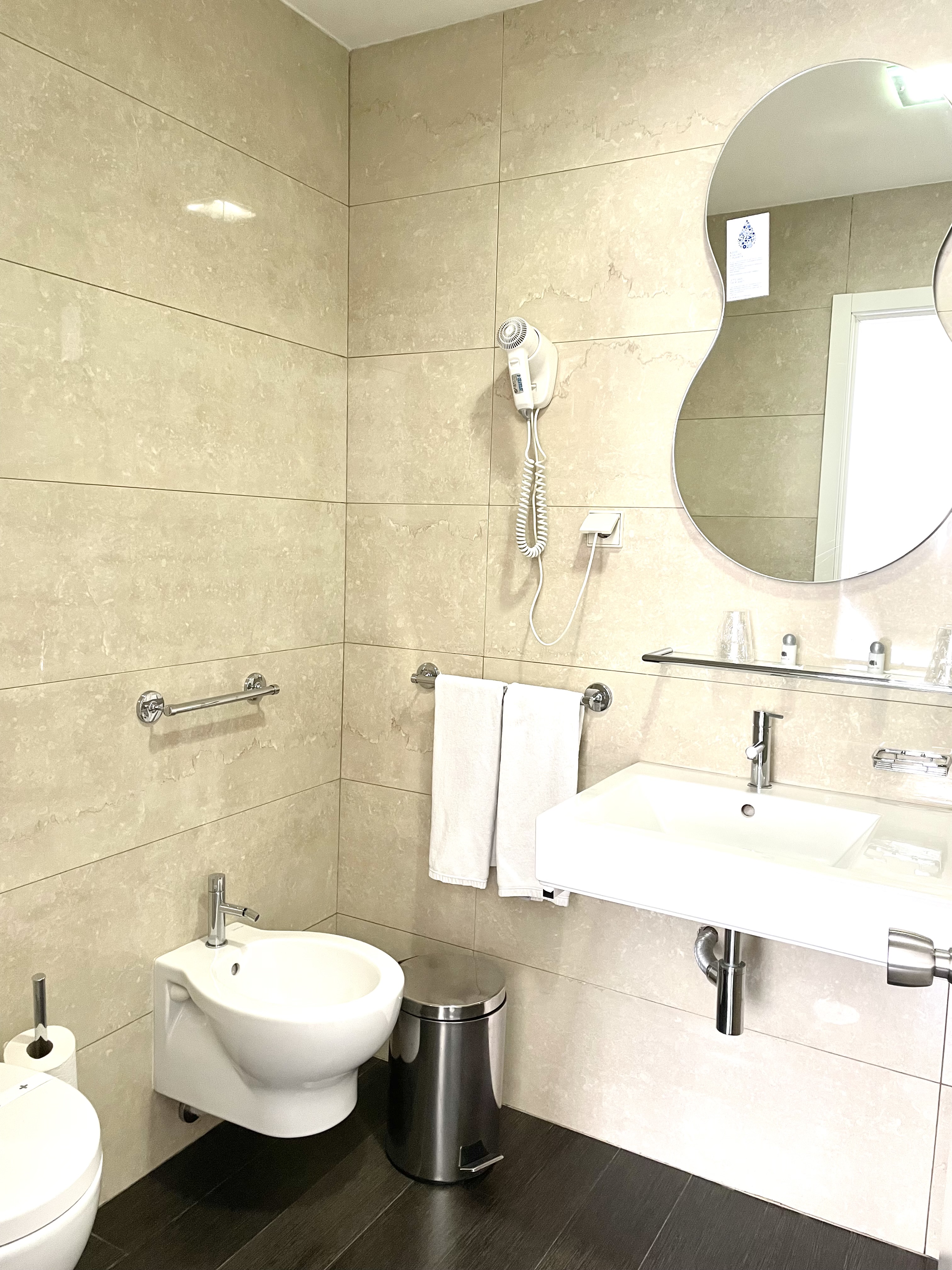 غرفة سوبيريور بسرير مزدوج بإطلالة على المدينة، Universal Hotel 6/6