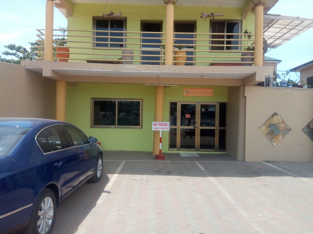 Feehi's Place Hostel 34/38