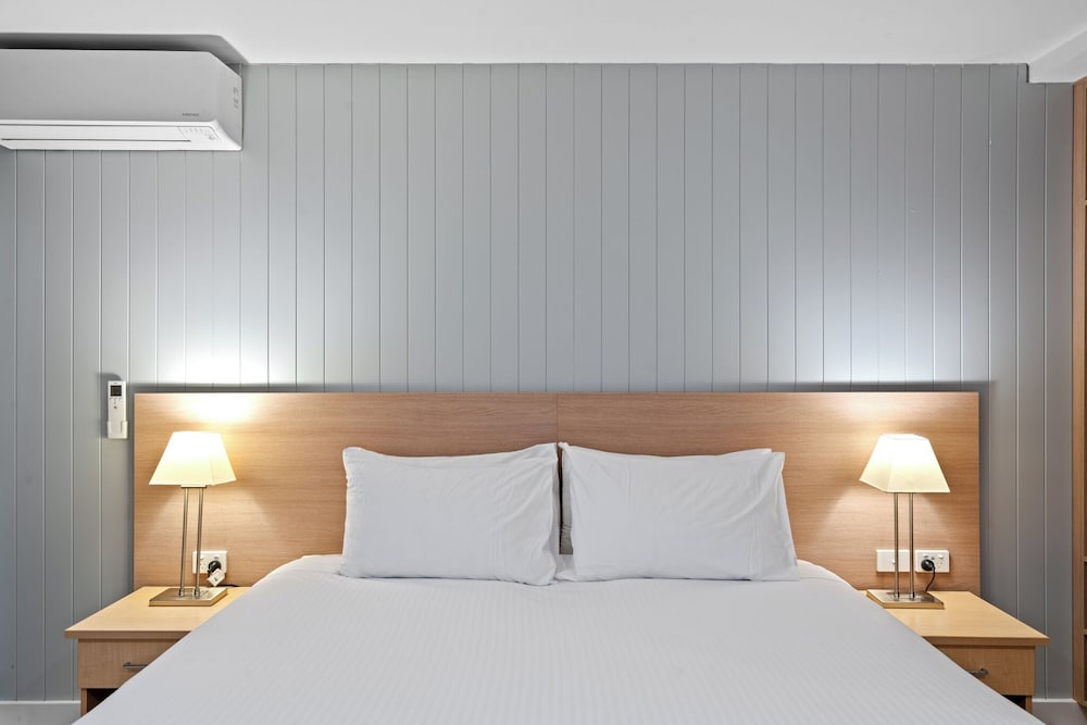Superior, King Bed