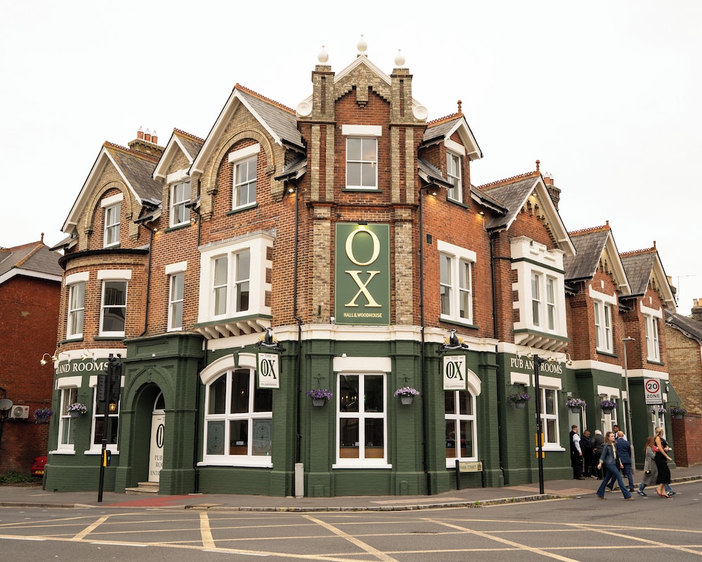 Ox Hotel Bar & Grill 2/67