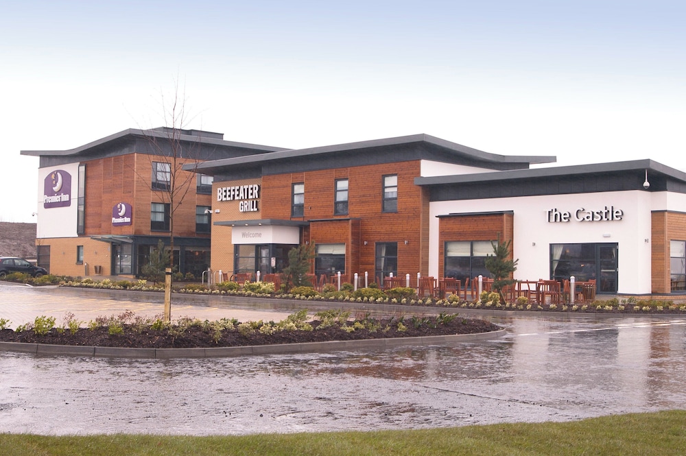 Premier Inn Glasgow Newton Mearns (M77 J4) 44/54