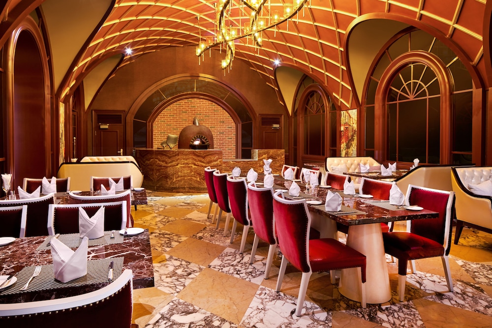 CROWNE PLAZA ZHENGZHOU 61/80