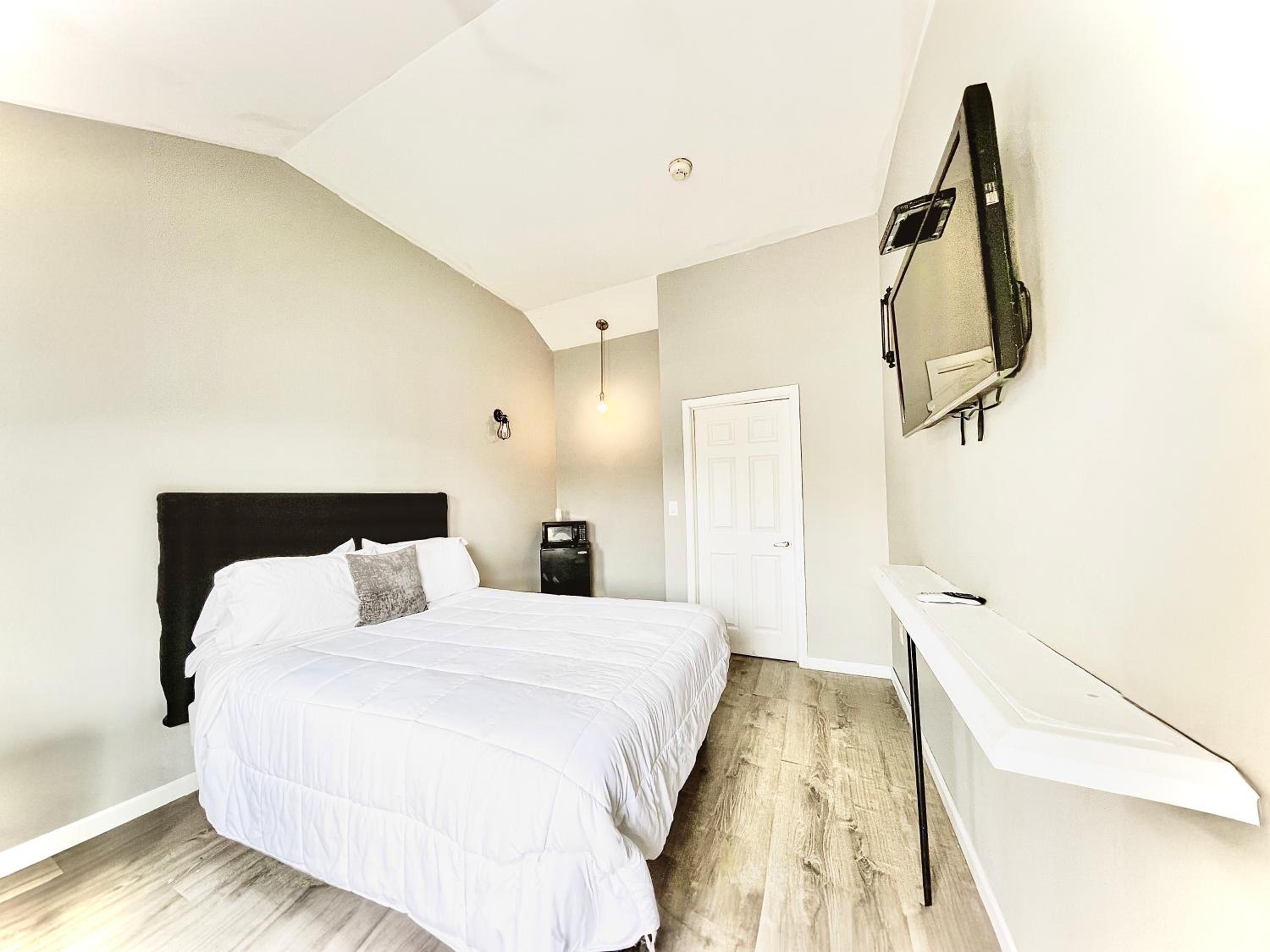 Penn Lodge Hotel & Suites 15/50