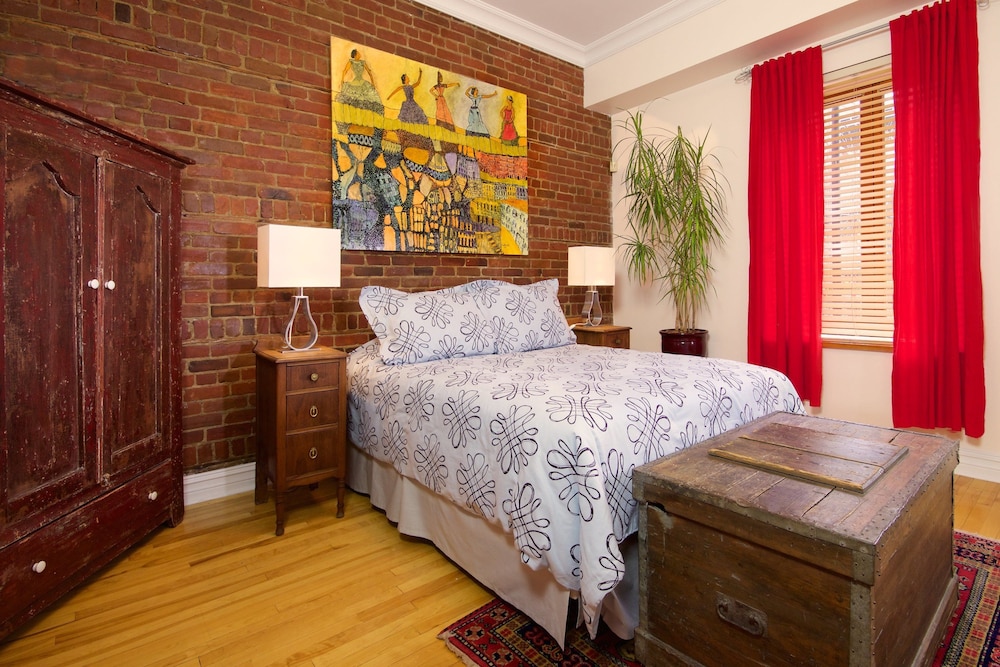 Petite Auberge Les Bons Matins B&B 15/72