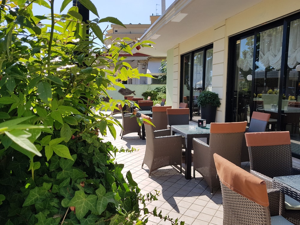 Hotel Nuovo Belvedere 30/50