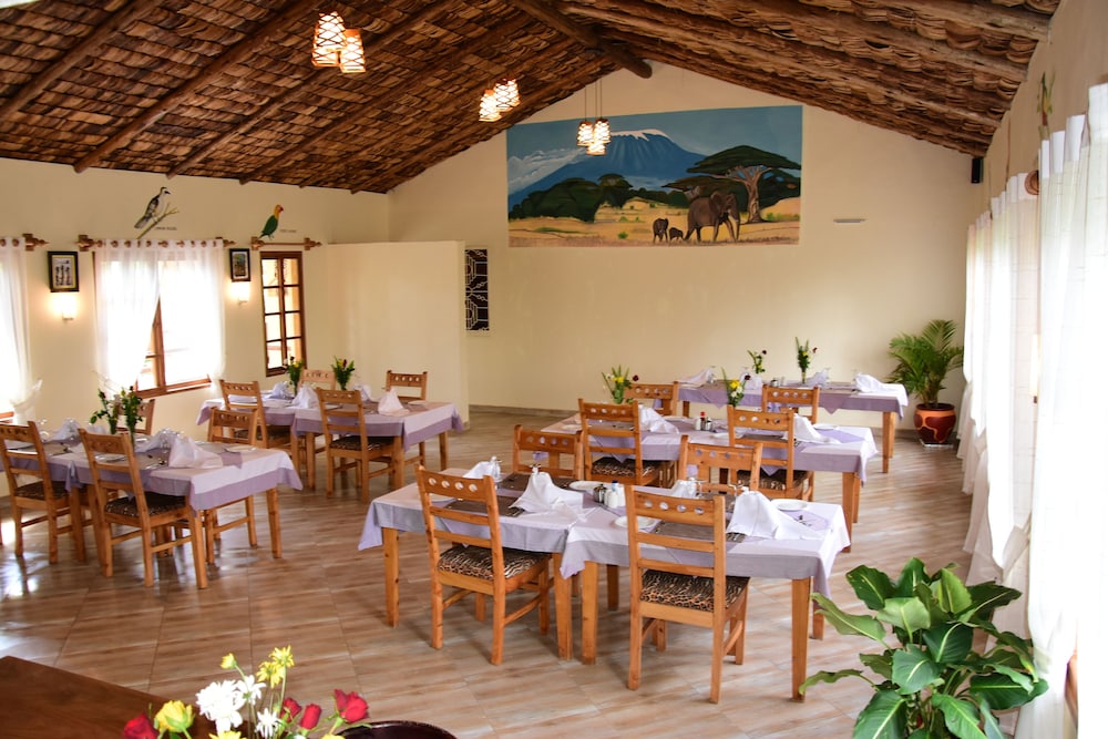 Meru View Lodge 15/28