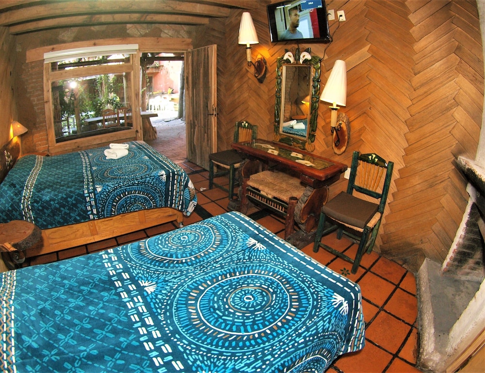 Hotel Cabanas Los Ruisenores 16/35