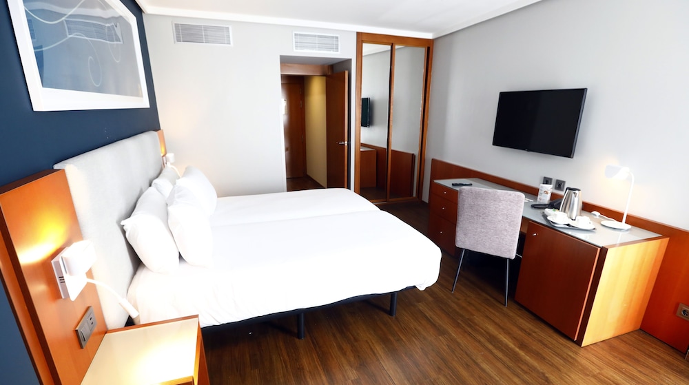 Travelodge Madrid Coslada Aeropuerto 22/60