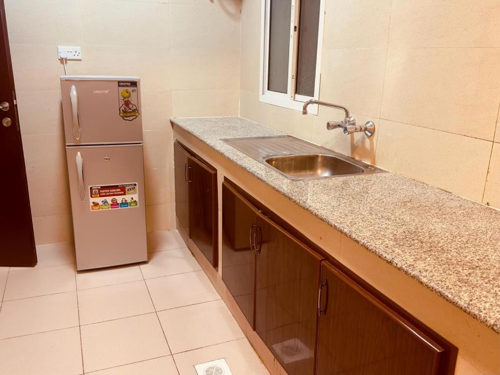شقة بـ3 غرف نوم، Star Emirates Inn 4/4