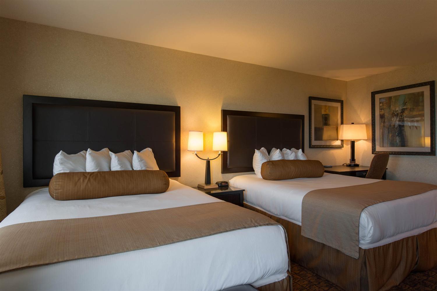 غرفة بسريرين كوين، Lloyd Hotel Astoria Bayfront, Ascend Hotel Collection, OR 2/3