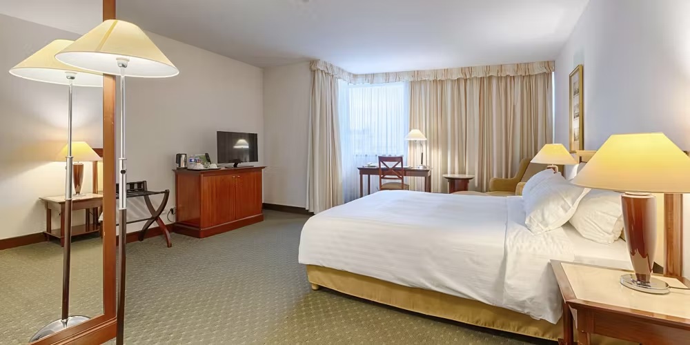 Deluxe, Harbour Square View