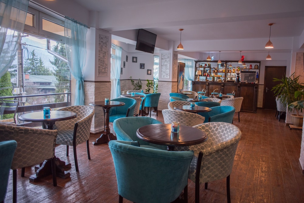 Hotel Marea Neagra 42/70