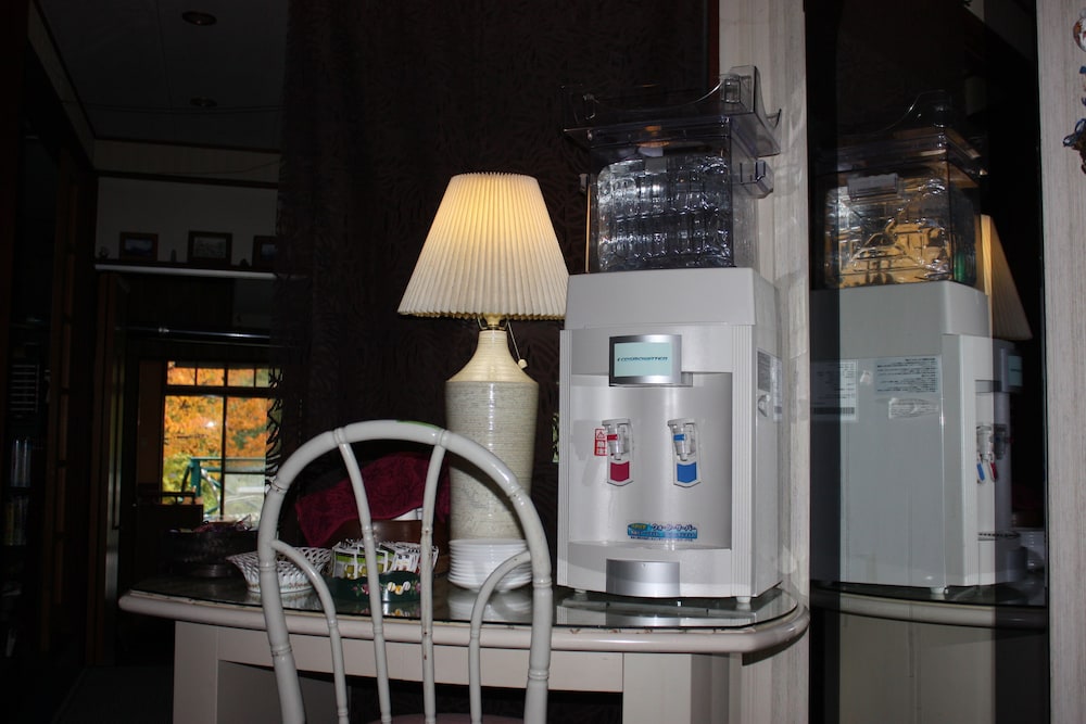 Country Inn Canadian House 16/50
