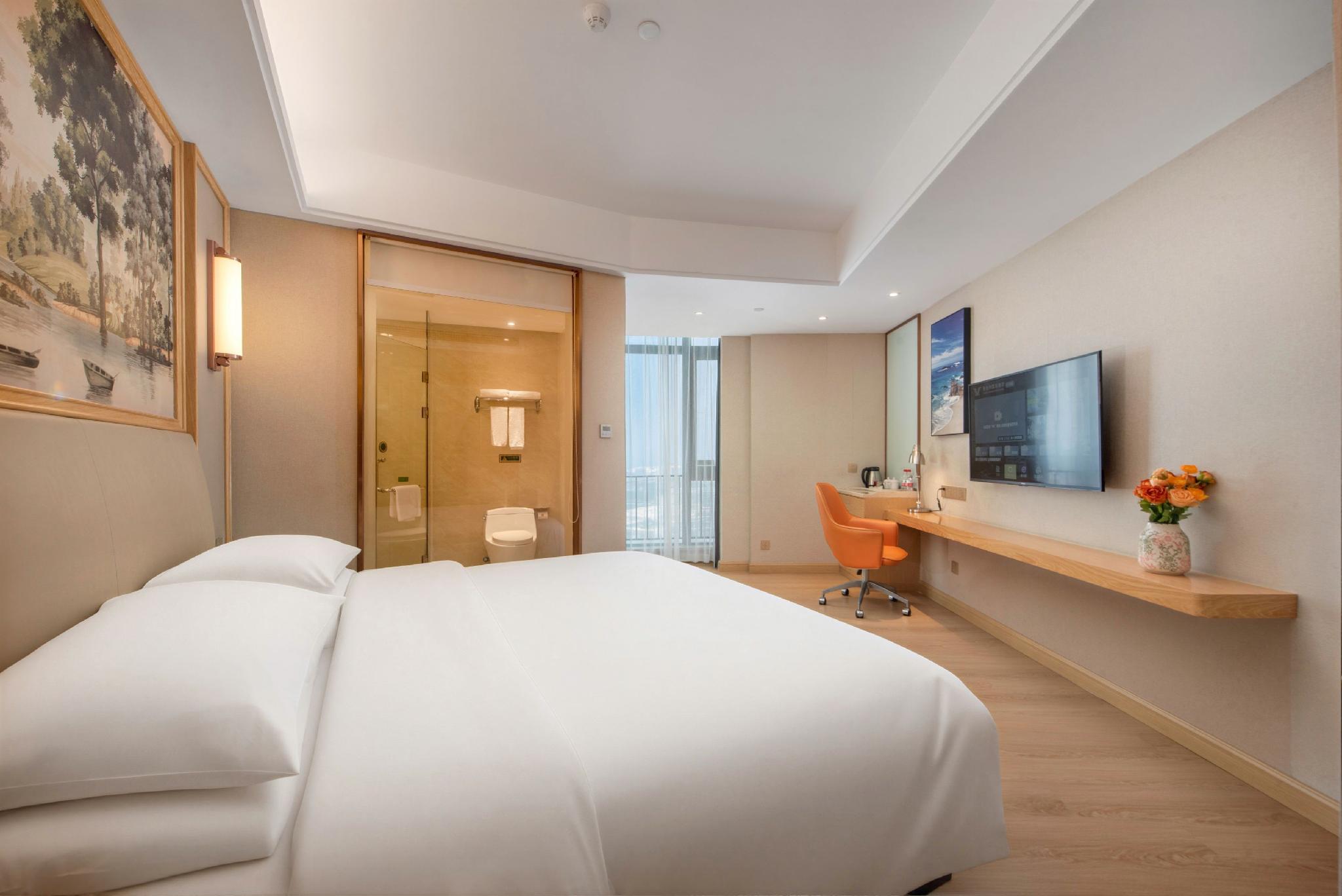 Vienna International Hotel (Zhuhai Gaolangang International) 25/56