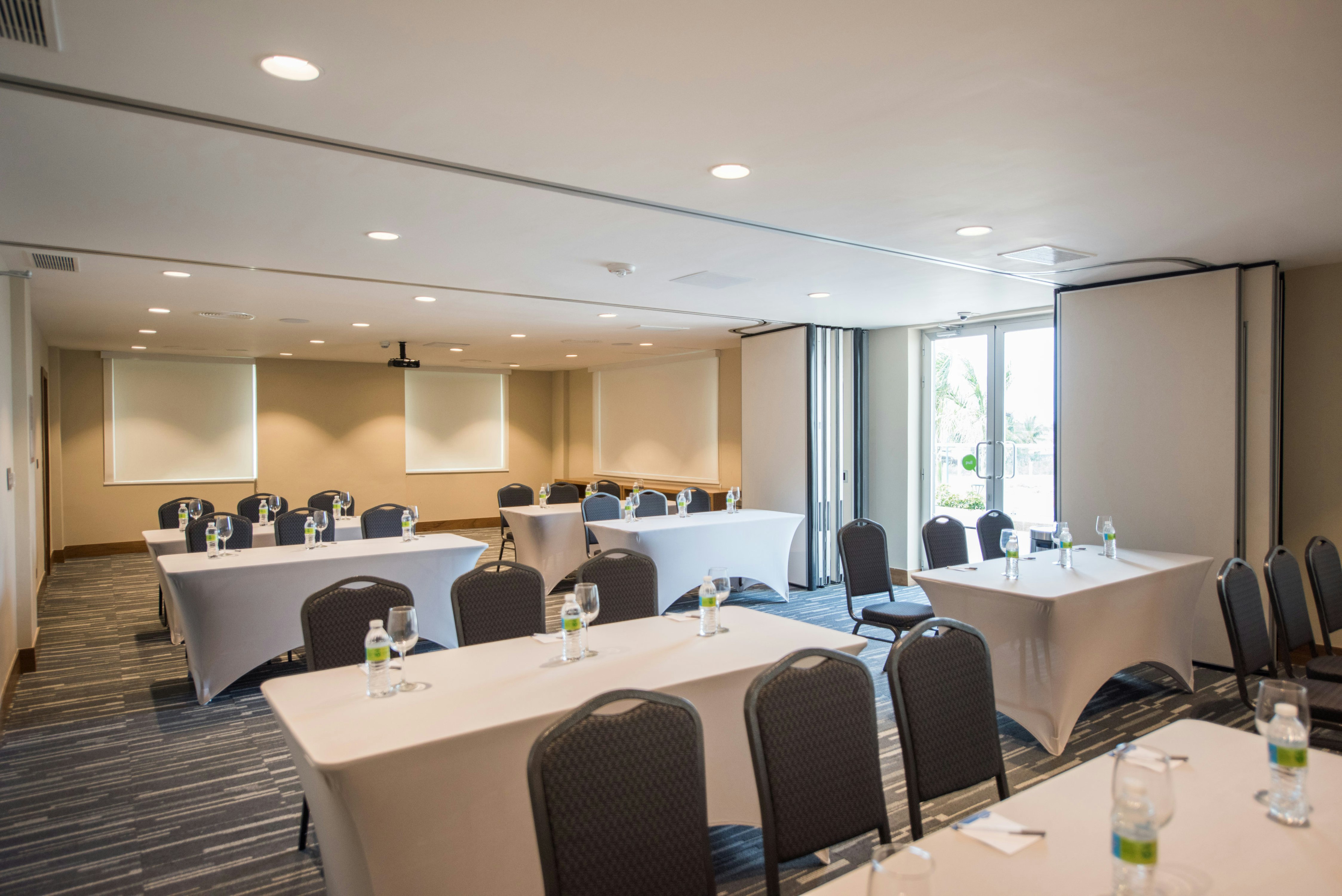 Hampton by Hilton Santo Domingo Airport 39/41
