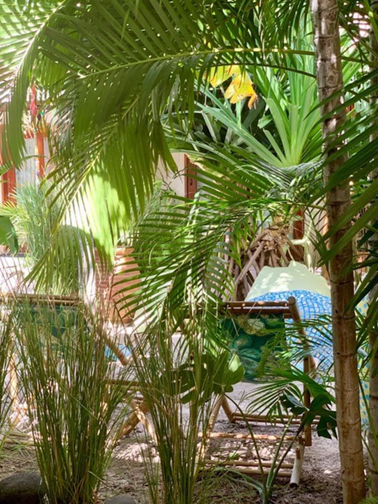 Ten North Tamarindo Beach Hotel 59/70
