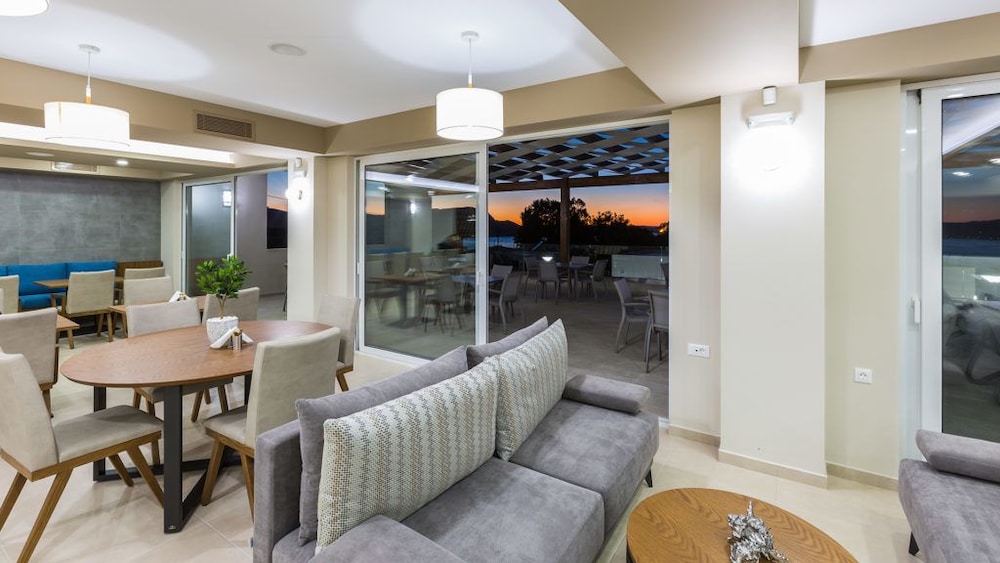 Sun & Sea Plus Resort 30/50