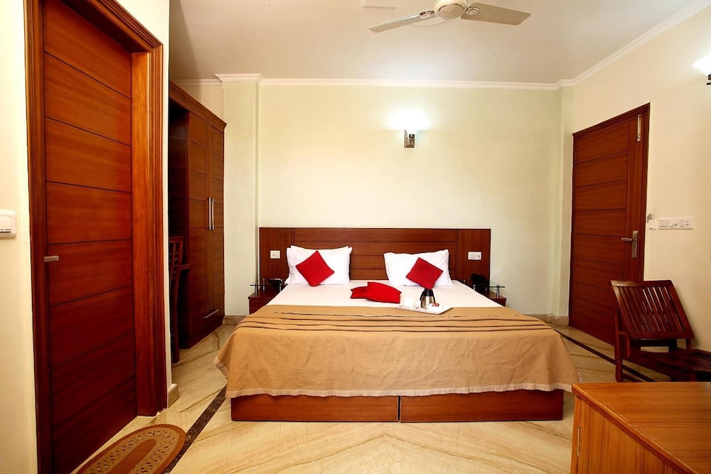 Indira International Inn 17/41