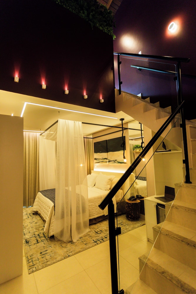 Amora Hotel 41/67