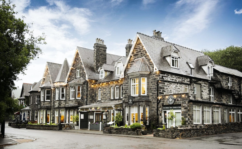 Gwydyr Hotel 1/50