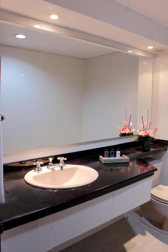 Estelar Suites Jones 67/67