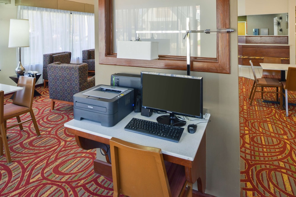 Americas Best Value Inn & Suites Bastrop 26/39
